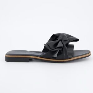 Paul Green ANNIE SLIDE SANDAL Brand New.
US Sizes Color: Black leather